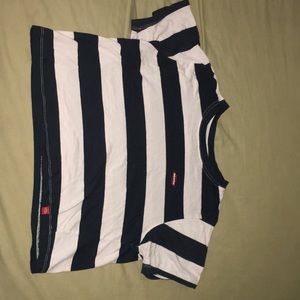 dickies t shirt. slightly cropped